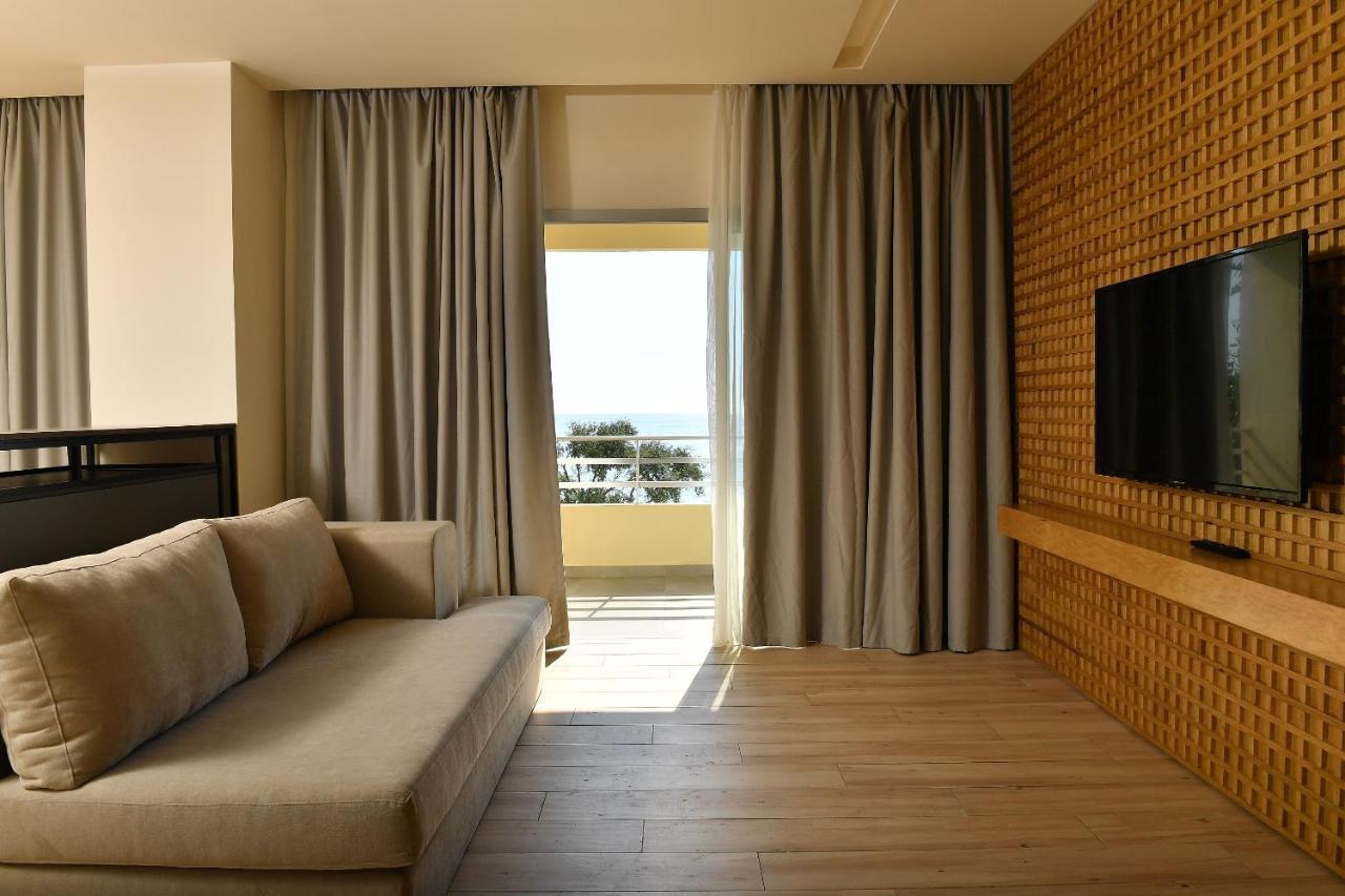 Ocean Blue Hotel & Resort -Jbeil Byblos Exterior foto